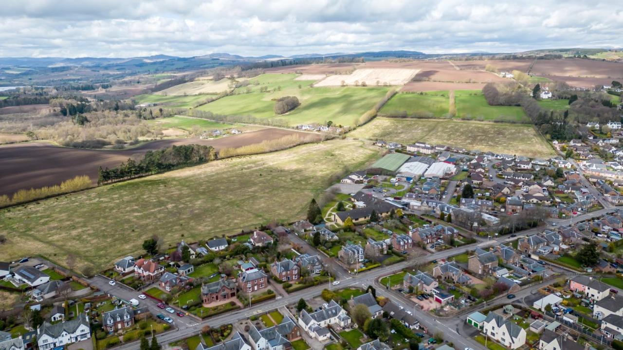 Luxury 5 Bedroom Victorian Home With Hot Tub Blairgowrie and Rattray Exteriör bild