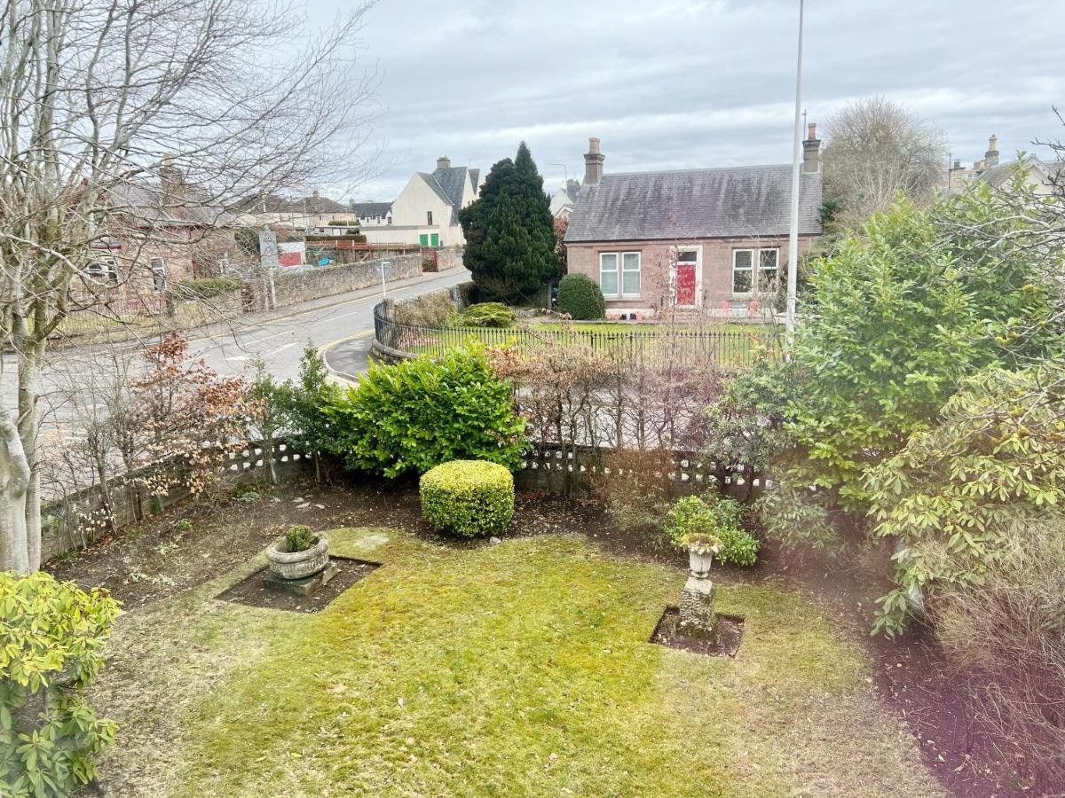 Luxury 5 Bedroom Victorian Home With Hot Tub Blairgowrie and Rattray Exteriör bild