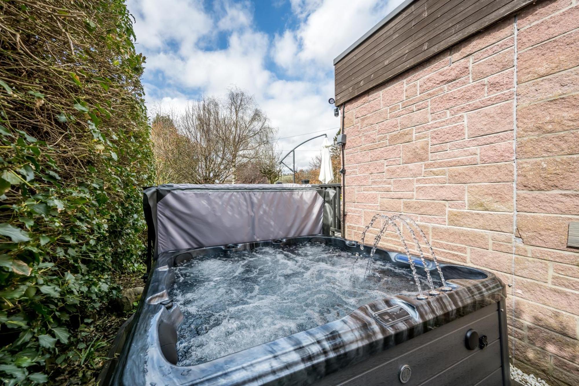 Luxury 5 Bedroom Victorian Home With Hot Tub Blairgowrie and Rattray Exteriör bild